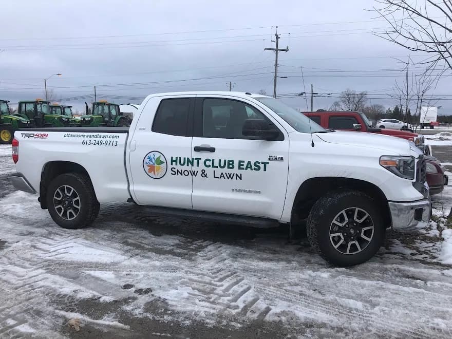 Hunt Club East Snow & Lawn