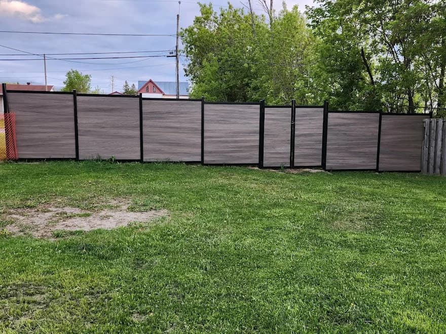 Straight Up Fence